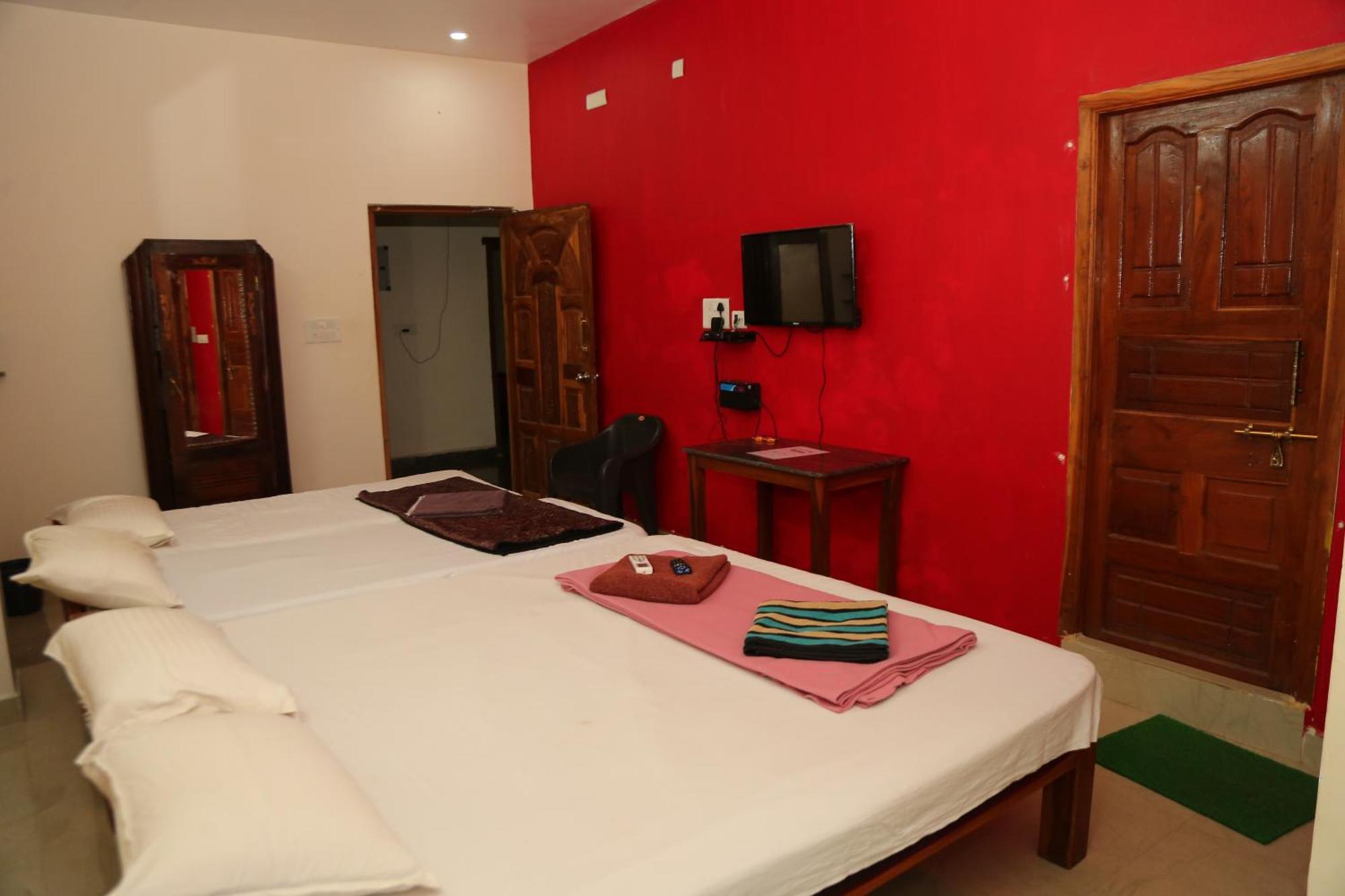 Art Le Cafe Apartment Auroville Room photo